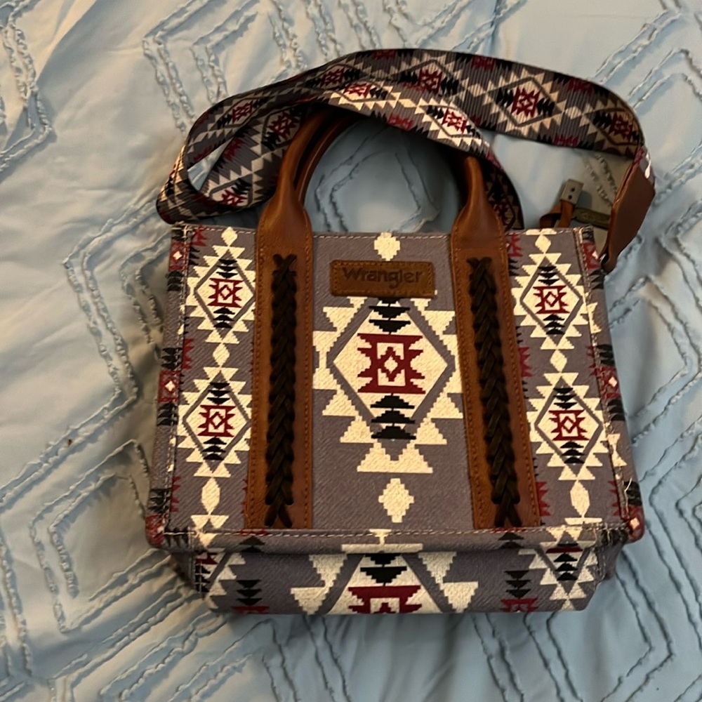 Wrangler Women's Canvas Aztec Print Tote Crossbody